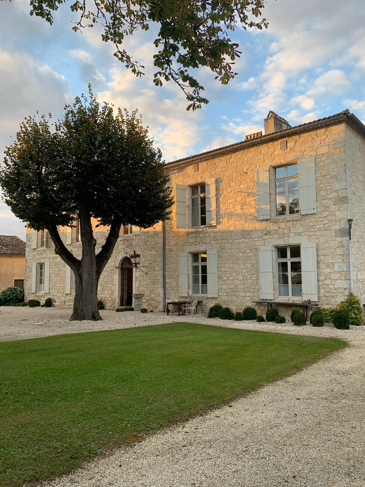 eautiful retreat in the French countryside, working alongside a local expert build team.