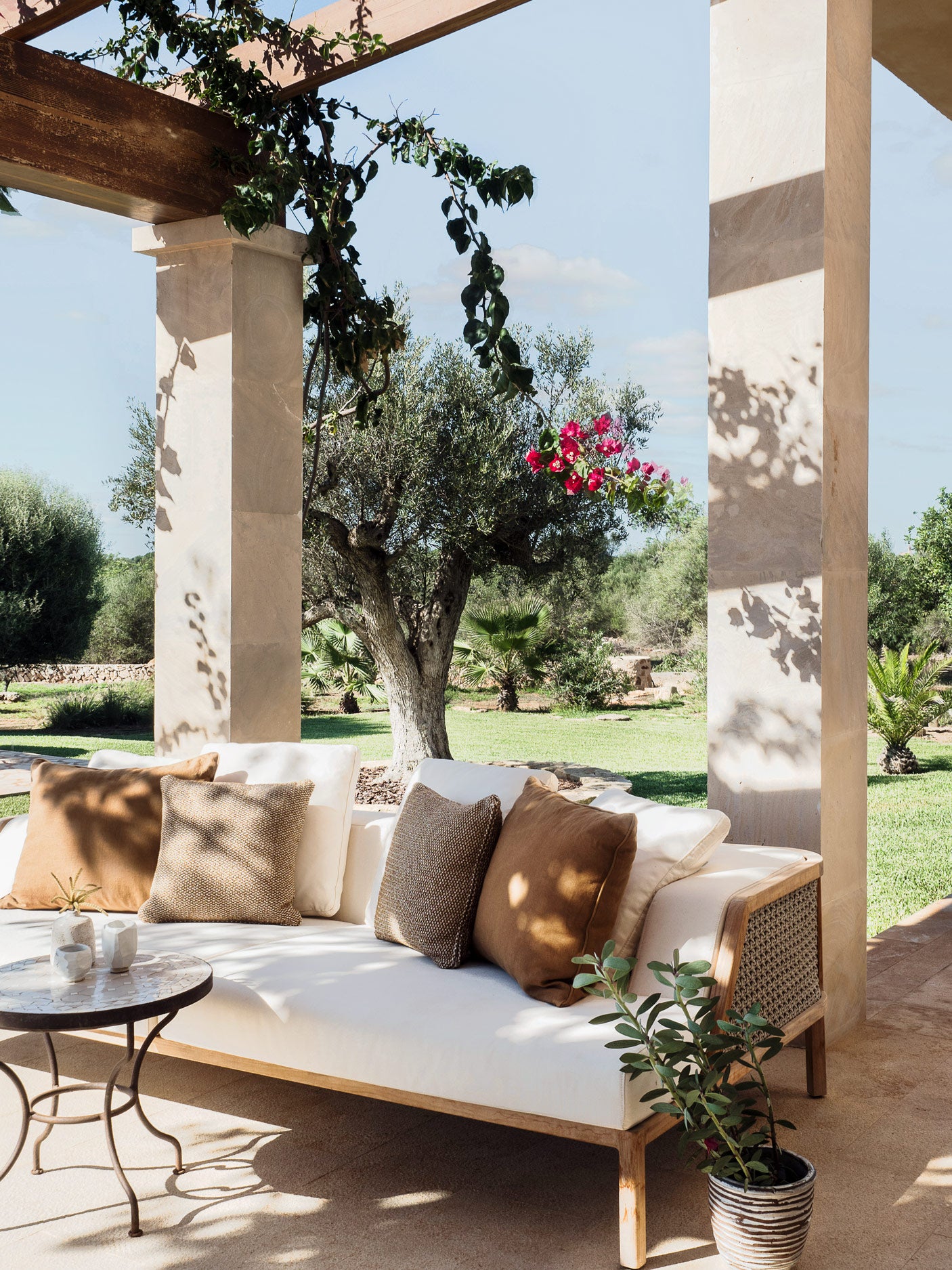 Serene Balearic retreat featuring minimalist interiors and panoramic views, curated by Stellar & Co.